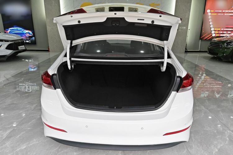 Used Hyundai Elantra (6th Generation / Lingdong) 2016 1.6L Automatic ZhiXuan – Elite Version
