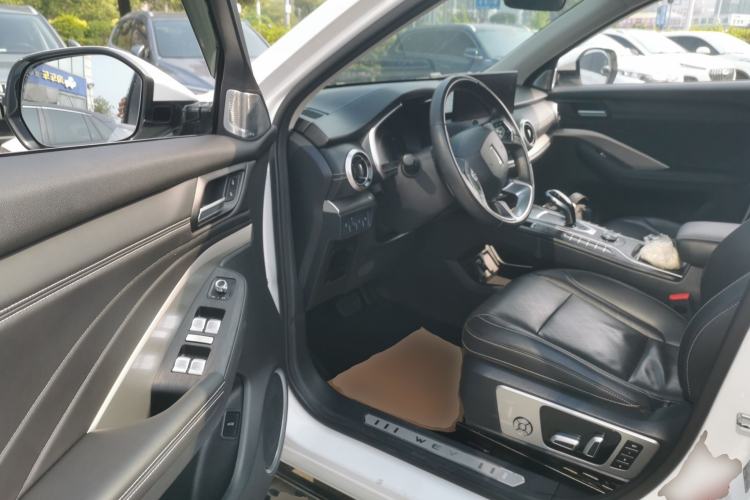 Used Wey VV6 2020 2.0T Two-Wheel Drive Smart Enjoyment+
