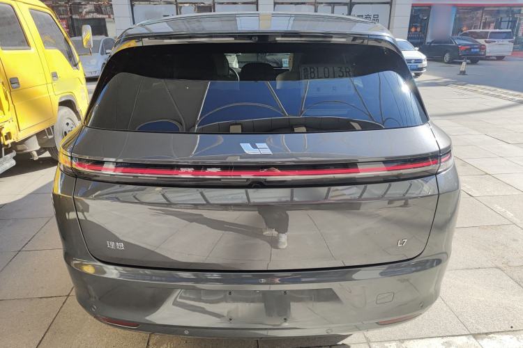 Used Li Auto L7 2023 Pro Model
