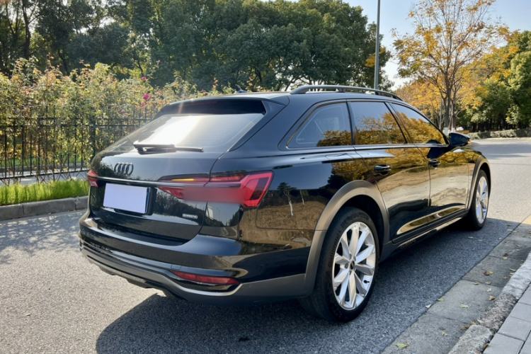 Used Audi A6 2022 allroad quattro Explorer 55 TFSI Prestige Off-Road Model