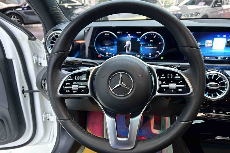 Used Mercedes-Benz A-Class 2022 Restyled A 200 L Sport Sedan Fashion Version