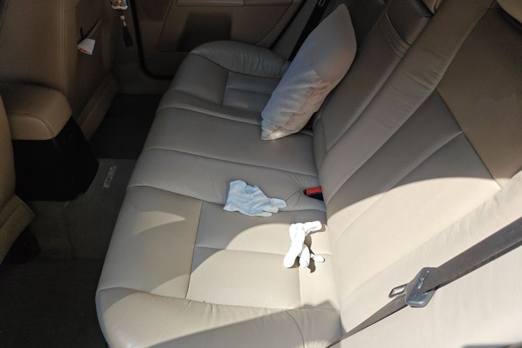 Used Ford Mondeo 2004 2.0L Deluxe Edition
