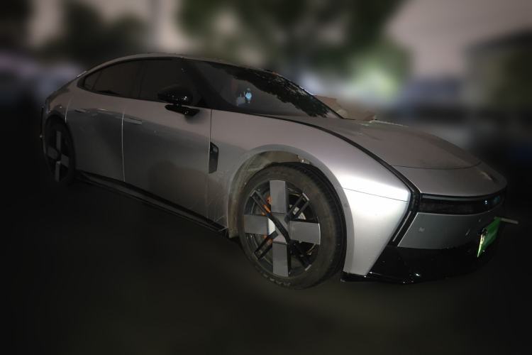 Used XPeng P7 2025 Model—702 Long Range Ultra Front Right 45 Deg