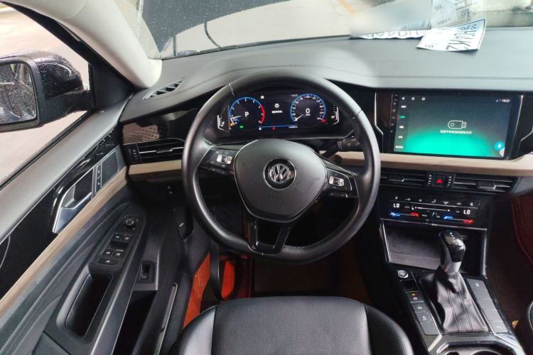 Used Volkswagen Passat 2020 330TSI Luxury Edition China VI Steering Wheel