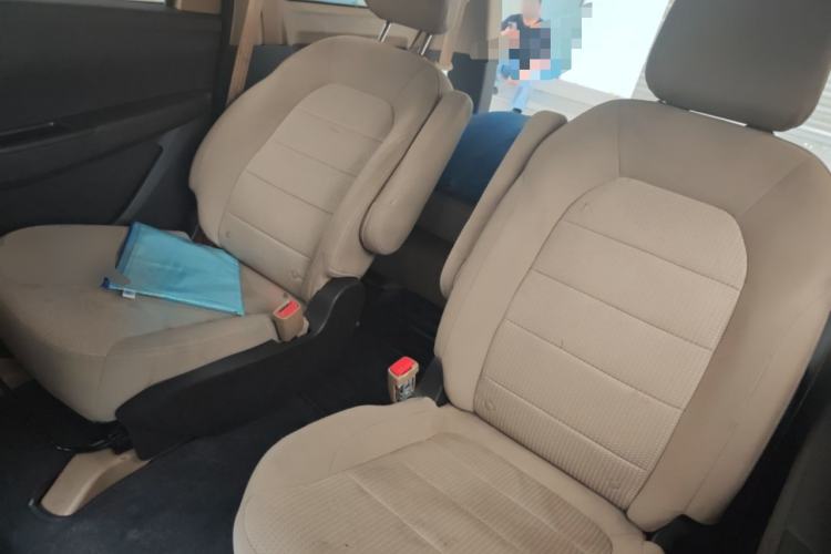 Used Wuling Hongguang 2018 1.5L S Standard Version L2B Left Rear Seat