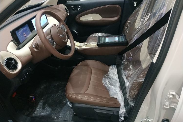 Used Wuling Bingo 2025 333 km Enjoyment Version Left Front Seat