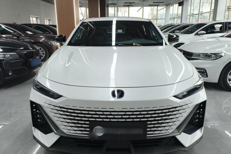 Used CHANGAN UNI-V 2023 1.5T Premium Model