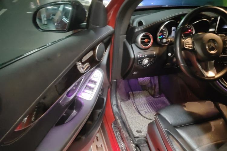 Used Mercedes-Benz GLC 2018 Facelift GLC 260 4MATIC Luxury Edition Driver Seat