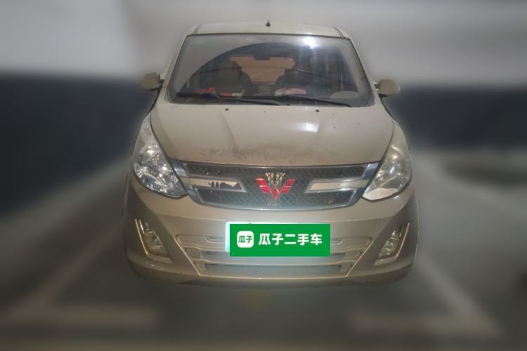 Used Wuling Rongguang V 2016 1.5L Standard Version Front