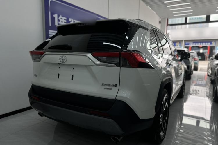 Used Toyota RAV4 2020 2.0L CVT Four-Wheel Drive Prestige Edition
