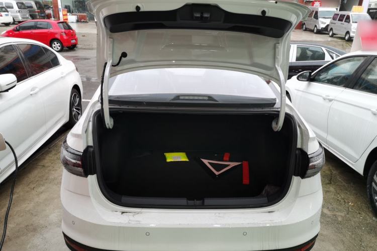 Used Volkswagen Lavida 2025 New Sharp 1.5L Outstanding New Edition Trunk