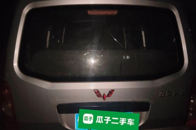 Used Wuling Rongguang 2011 1.2L Base Version
