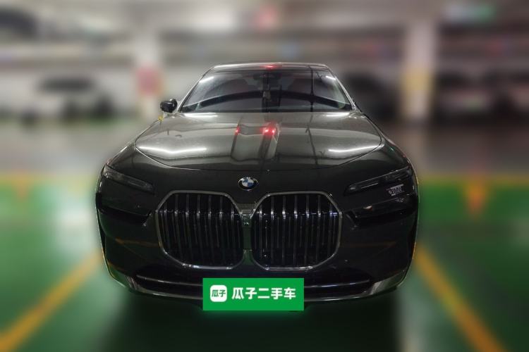 Used BMW 7 Series 2023 735Li Luxury Package
