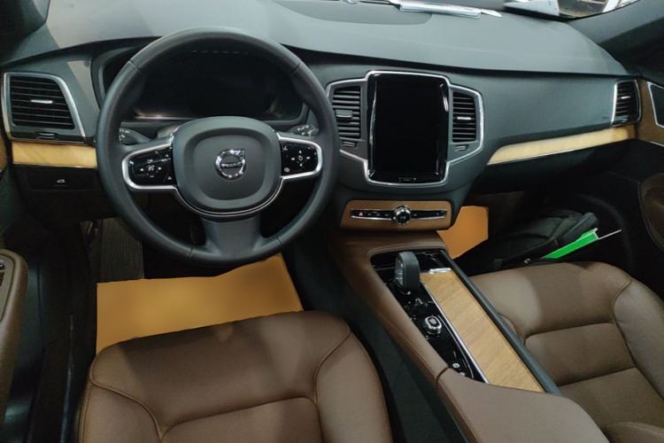 Used Volvo XC90 2024 B5 SmartDrive Luxury Edition 5 Seats
