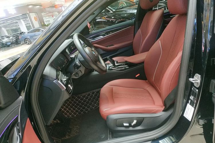 Used BMW 5 Series 2022 Second Facelift 525Li M Sport Package Left Front Seat