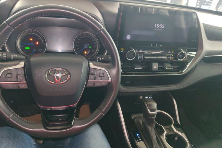 Used Toyota Highlander 2023 2.5L Smart Electric Hybrid Dual-Drive Prestige Version 7 Seats Center Console
