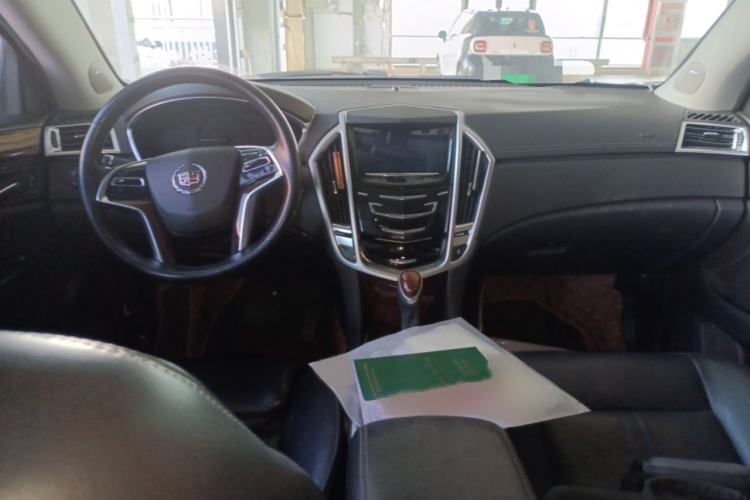 Used Cadillac SRX 2015 3.0L Elite Model Interior 2