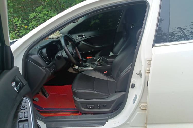 Used Kia K5 2015 2.0L Automatic LUX Left Front Seat