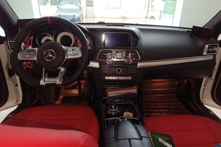 Used Mercedes-Benz E-Class 2014 E 200 Coupe Center Console