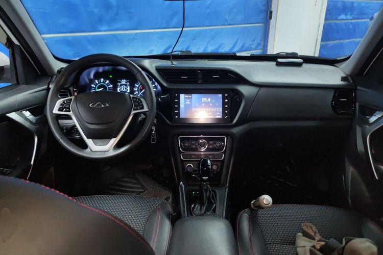 Used Chery Tiggo 3 2016 1.6L CVT ZhiShang Edition Center Console