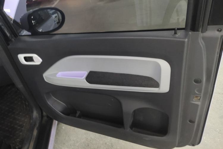 Used Chery New Energy QQ Ice Cream 2022 170km Sundae Phosphate Lithium-Ion