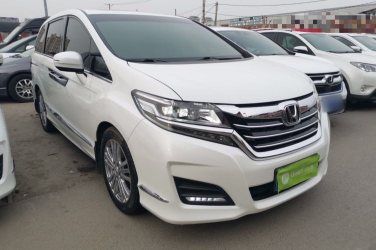 Used Honda Elysion 2016 2.4L Classic Edition Front Right 45 Deg