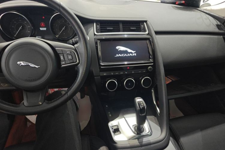Used Jaguar E-PACE 2018 P200 S China VI Center Console