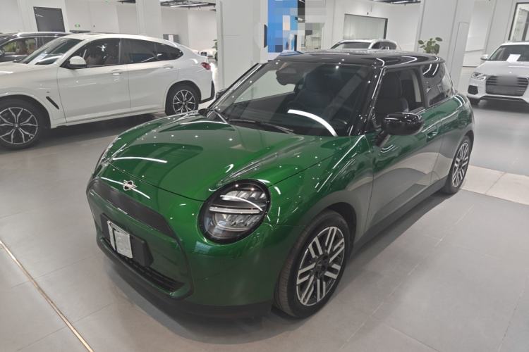 Used MINI Electric COOPER 2024 456km COOPER E Classic Edition