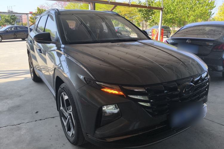 Used Hyundai Tucson 2023 Tucson L 1.5T Automatic Two-Wheel Drive DLX Luxury Edition Front Right 45 Deg