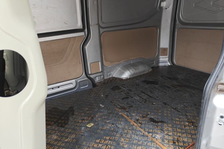 Used CHANGAN KUAYUE Xing V3 2022 1.5L Gasoline Enjoyment Model 2-Seat Van JL473QH Left Rear Seat