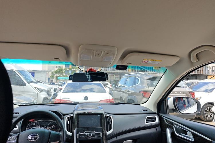 Used SWM X7 2020 2.0L Manual Champion Edition 7 Seats Headliner