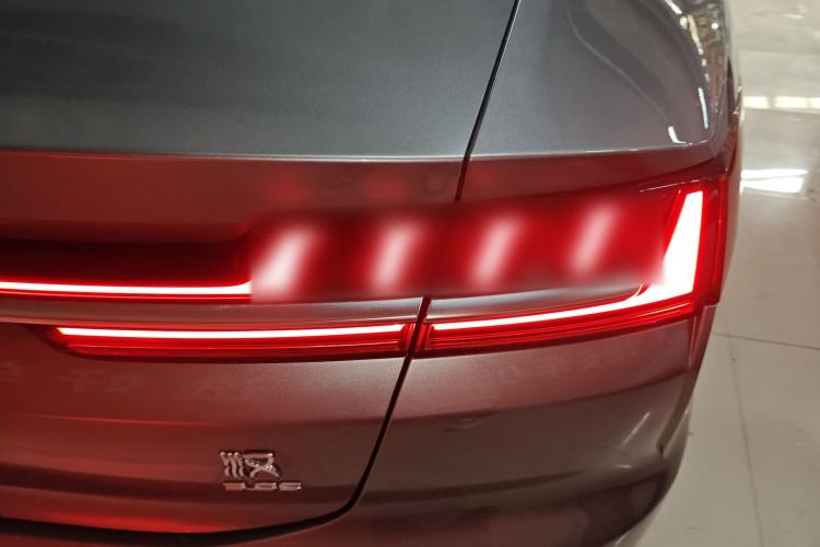 Used BYD Han 2020 EV Four-Wheel Drive High-Performance Flagship Model Exterior 3