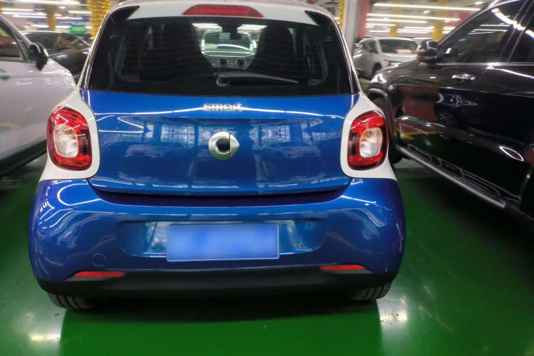 Used smart forfour 2016 1.0L 52 kW Dynamic Edition