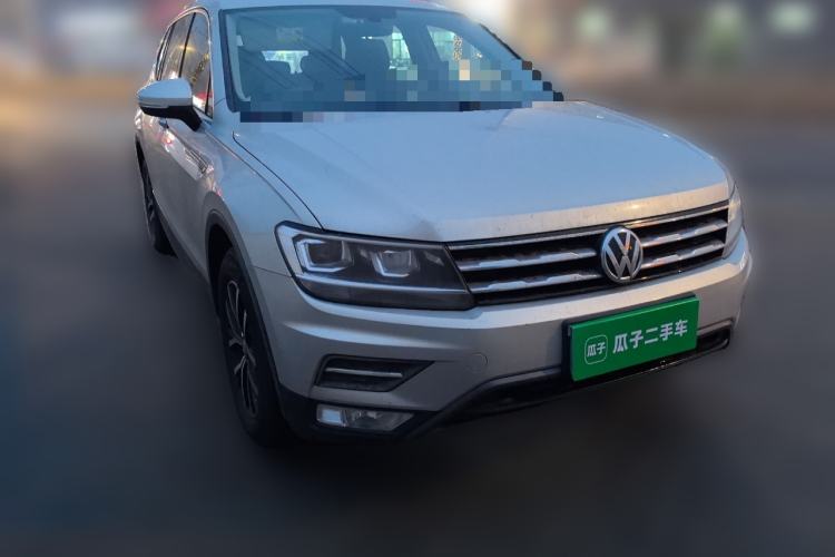 Used Volkswagen Tiguan L 2018 Facelift 330TSI Automatic Two-Wheel Drive Luxury Edition Front Right 45 Deg