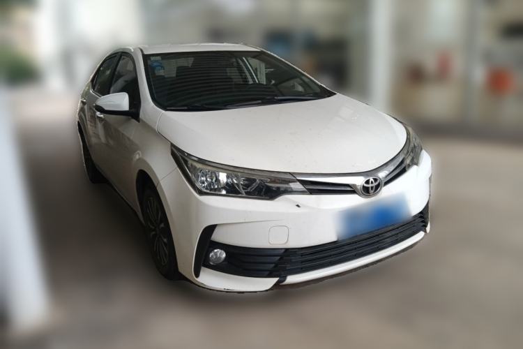 Used Toyota Corolla 2017 Revised Version 1.2T S-CVT GL Front Right 45 Deg