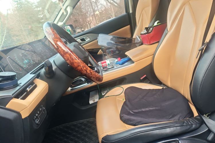 Used CHANGAN Lantop 2023 2.0T Automatic All-Wheel Drive Gasoline Flagship Standard Cab
