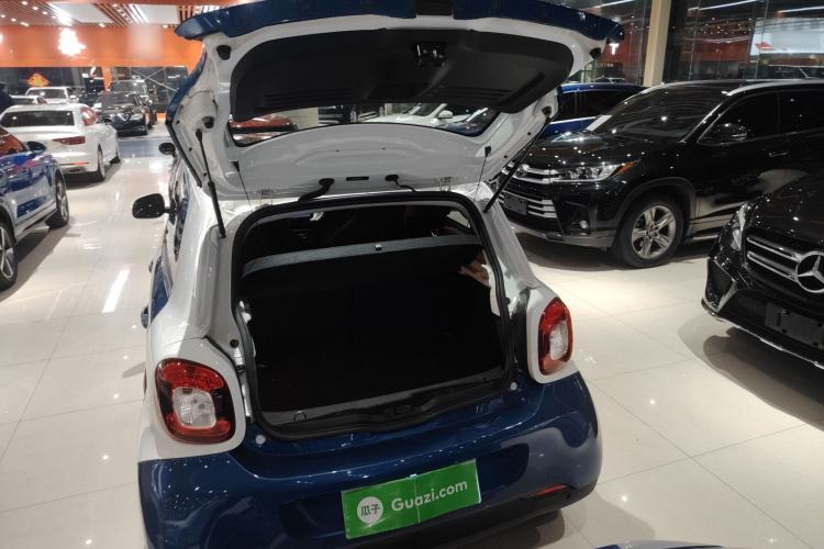 Used smart forfour 2016 1.0L 52 kW Passion Edition
