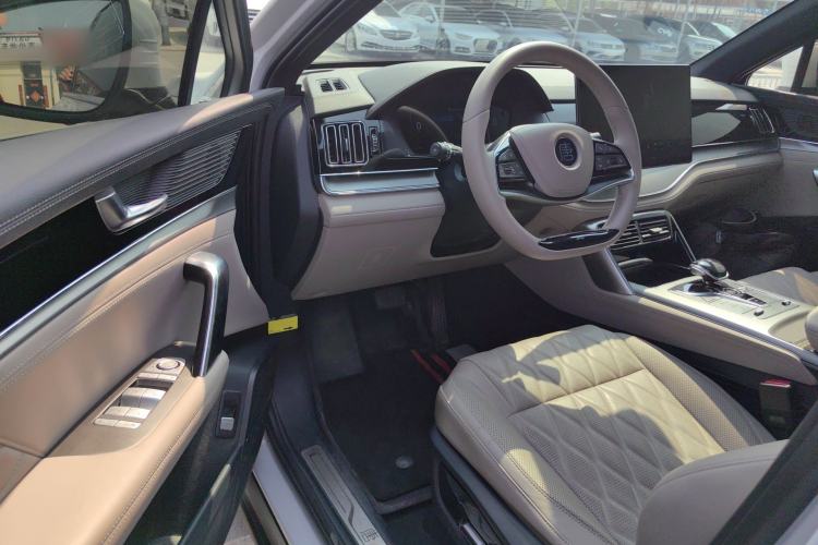 Used BYD Tang New Energy 2024 DM-i Glory Edition 112KM Prestige Model Driver Seat