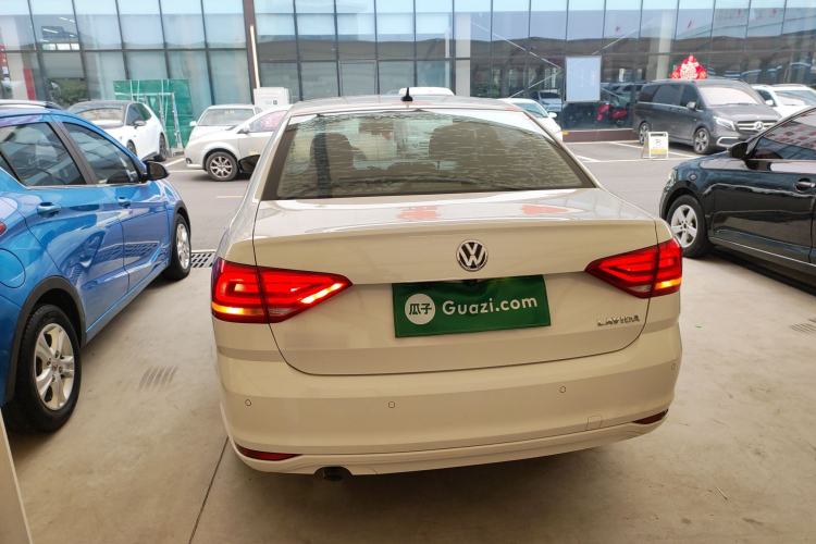 Used Volkswagen Lavida 2017 1.6L Automatic Fashion Edition
