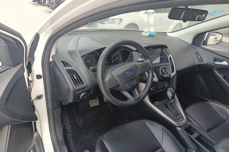 Used Ford Focus 2015 Hatchback 1.6L Automatic Comfort Model
