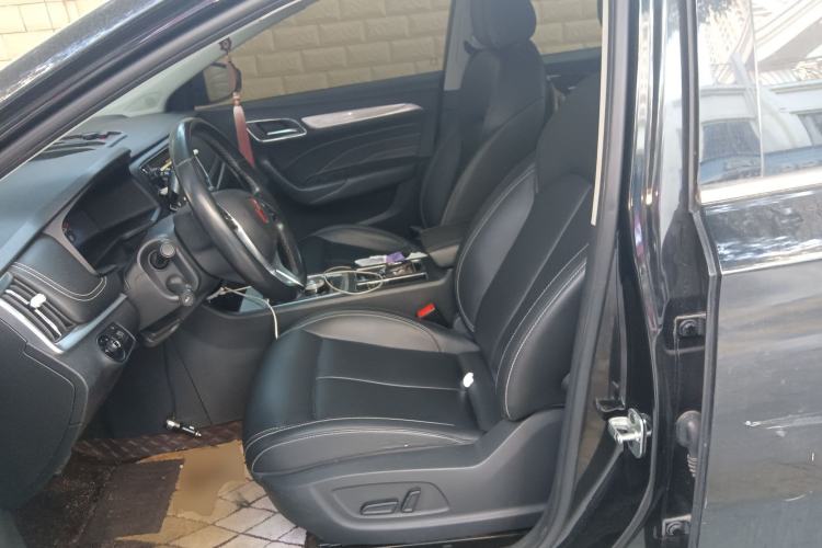 Used Roewe i6 New Energy 2017 45T Hybrid Connect & Smart Enjoyment Edition
