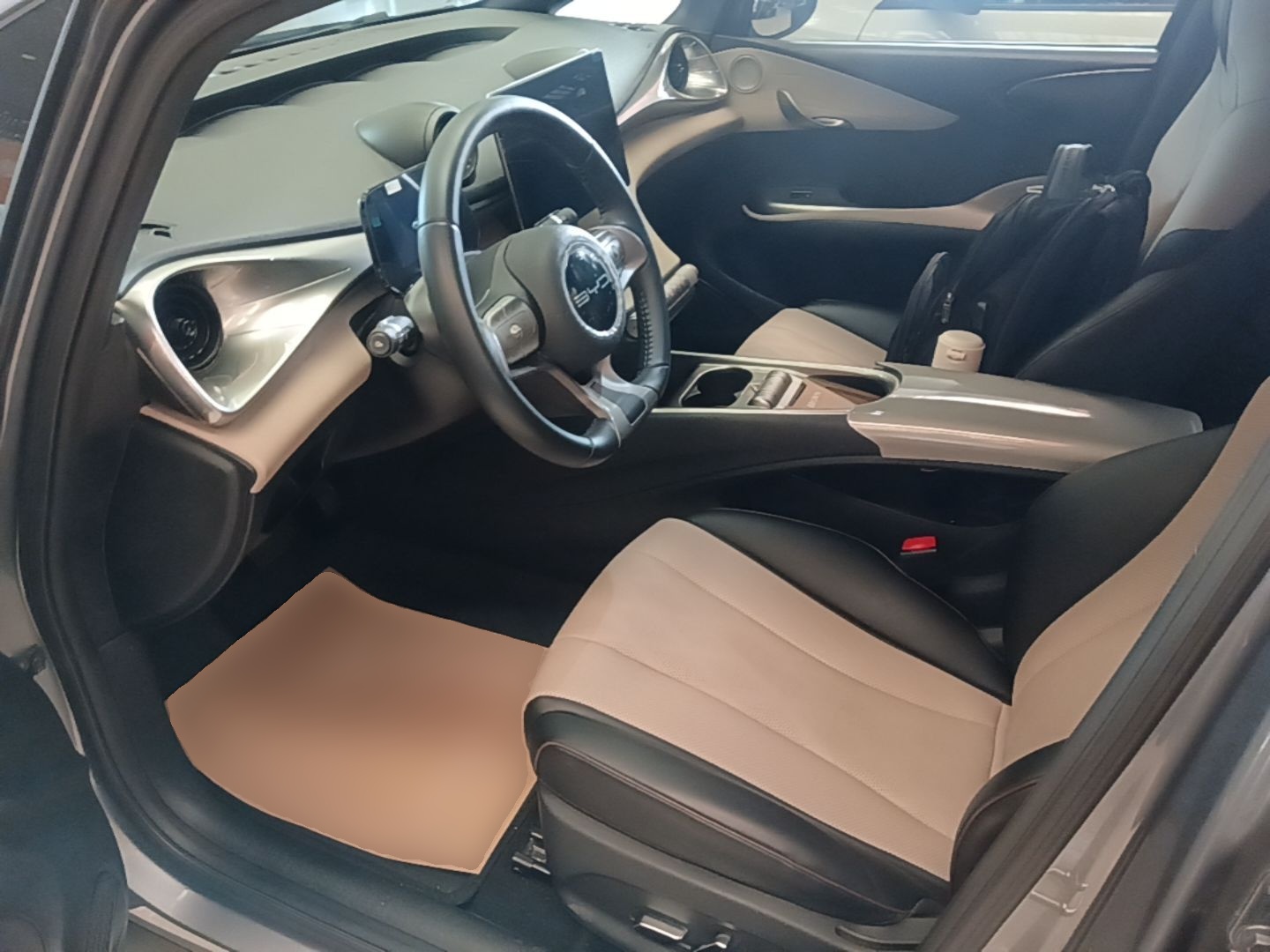 BYD Dolphin 2023 420 km Fashion Edition — снимка 17