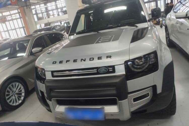 Used Land Rover Defender 2022 110 P400 Dark Edition
