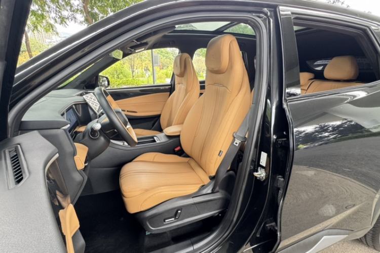 Used Geely Galaxy L7 2024 1.5T 115 km PLUS Dragon Edition
