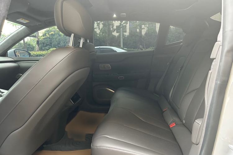 Used Nio ET7 2022 75 kWh Interior 8