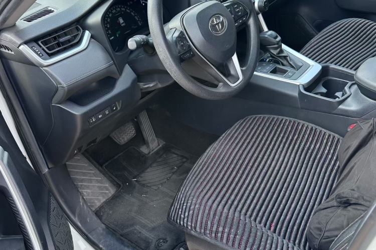 Used Toyota RAV4 2020 Dual-Engine 2.5L E-CVT Two-Wheel Drive Elite Edition
