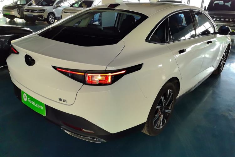 Used CHANGAN Eado DD 2023 Blue Whale NE 1.5T GDI DCT Navigation Model Rear Right 45 Deg