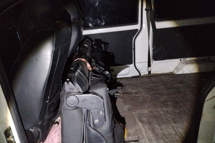 Used Jinbei Gold Hiace M Classic 2023 1.5L Engineering Lion Passenger Vehicle 5/6/7 Seats Left Rear Seat