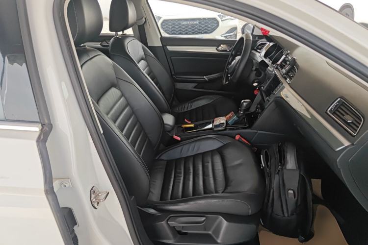 Used Volkswagen Lamando 2018 280TSI DSG Comfort Edition
