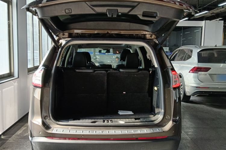 Used Ford Edge 2015 2.0T GTDi Four-Wheel Drive Prestige Model